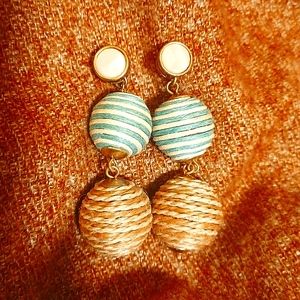 Vintage Saks Fifth Drop Accent Earrings